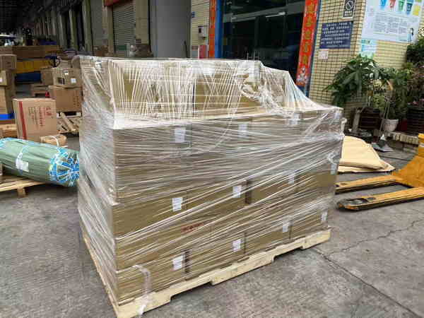 廣州機場(chǎng)清關(guān).jpg